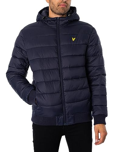 Lyle & Scott Quilted Wadded Jacket für Herren in Schwarz ist eine leichte, isolierte Steppjacke mit Kapuze, die perfekt für kühleres Wetter ist. von Lyle & Scott