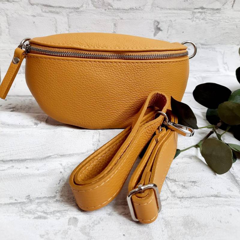 Damen Leder Bauchtasche Aus Italien in 3 Größen Mit Gold & Silberverschluss Umhängetasche Crossbody Tasche Gürteltasche Ledergurt von LymiardeVintageShop