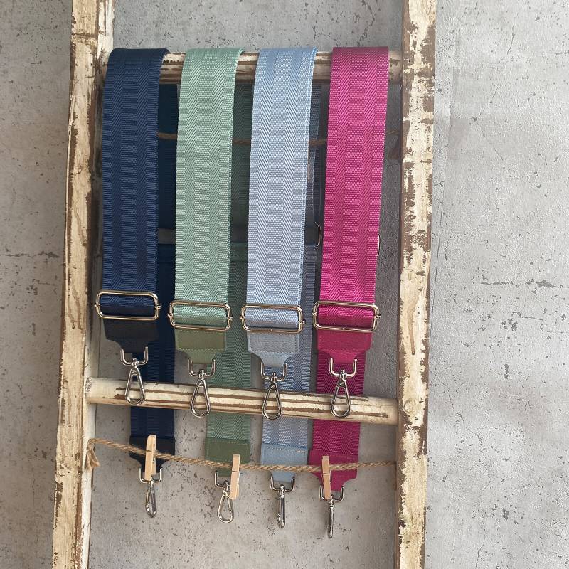Taschenriemen Breiter Schultergurt Mit Silbernen Verschluss Taschengurt Wechselgurt Für Bauchtaschen & Handtaschen Set von LymiardeVintageShop