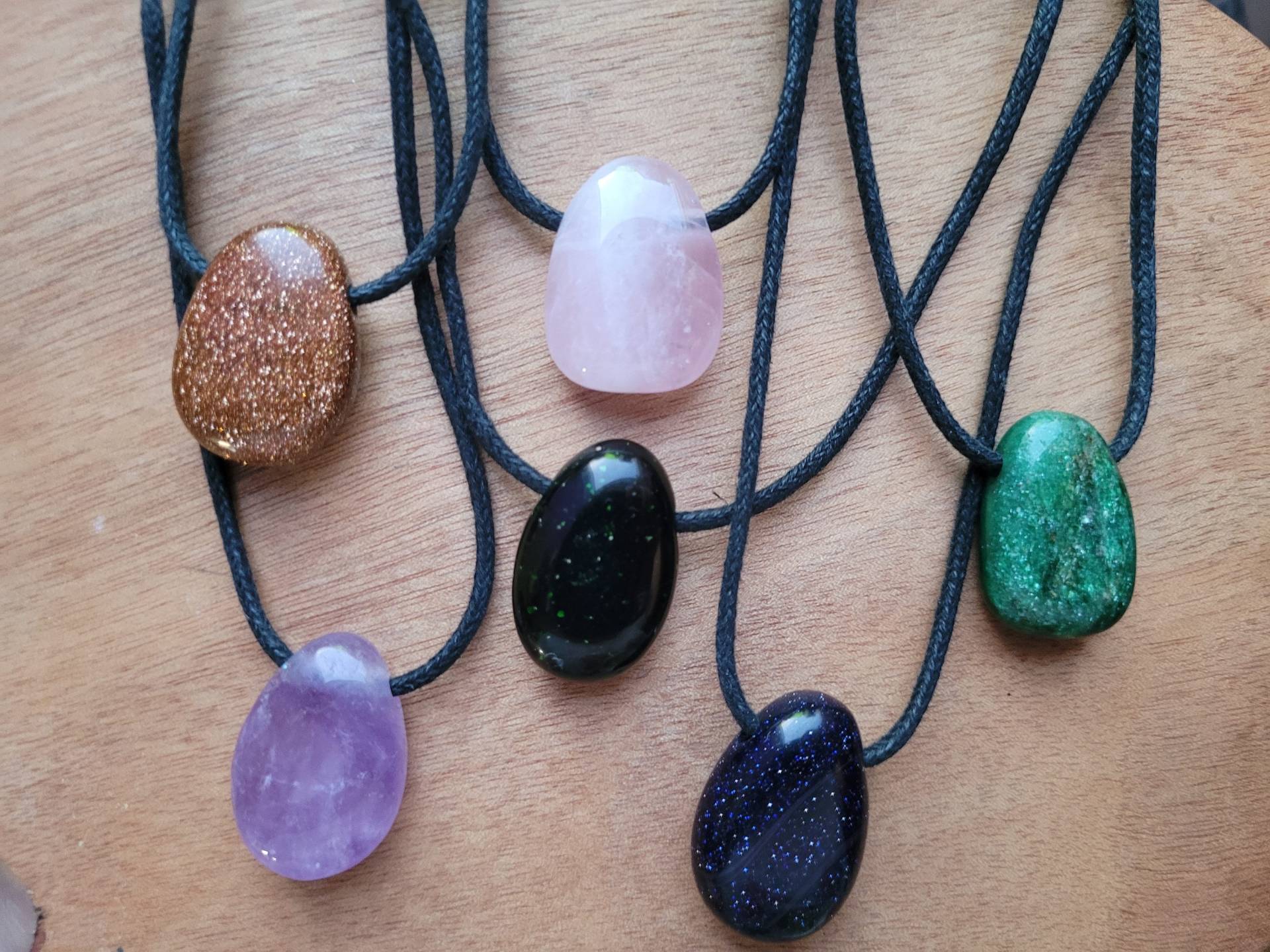 Edelstein Tropfenanhänger 30mm Hoch - Anhänger/Schmuck Heilsteine Edelstein Tropfenanhänger 30mm Hoch - Anhänger/Schmuck Heilsteine von LyncasCreations