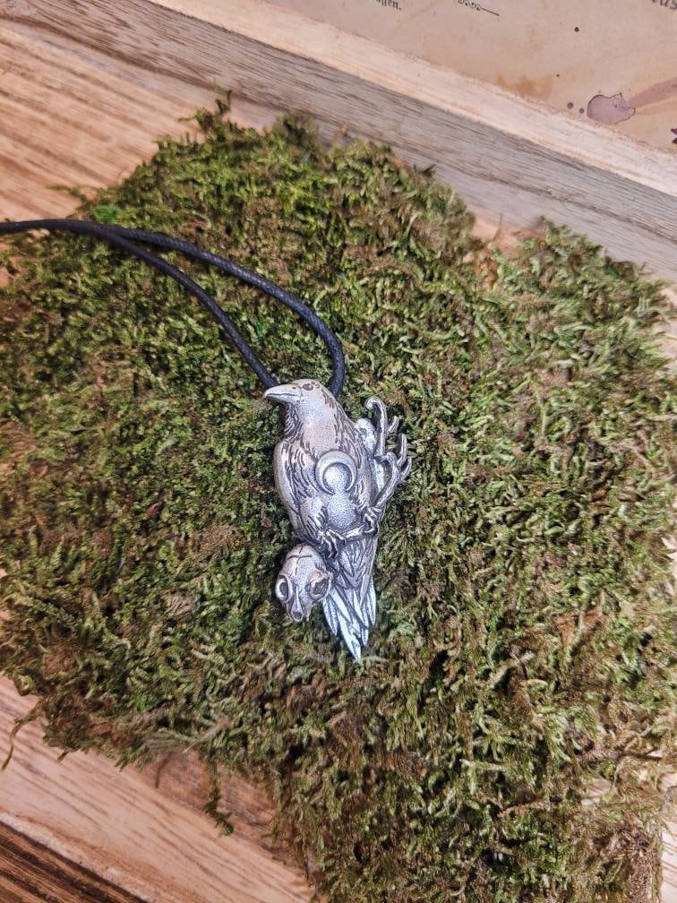 Rabenanhänger Aus Metall - Hexe/Gothic Halloween von LyncasCreations