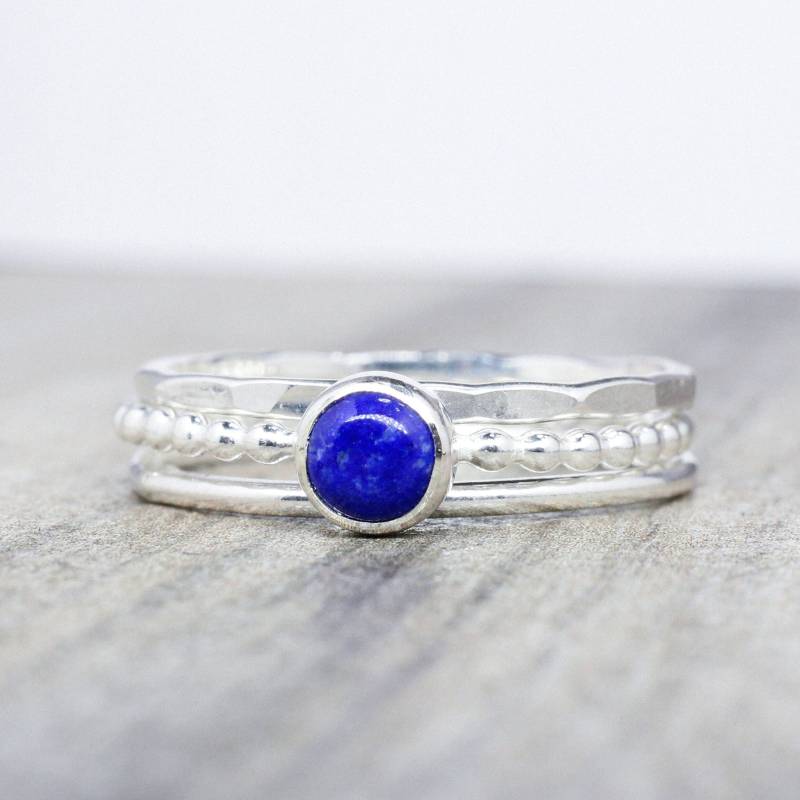 Sterling Silber Lapis Lazuli Ring Set September Geburtsstein Stapelringe von LyndyLouDesigns