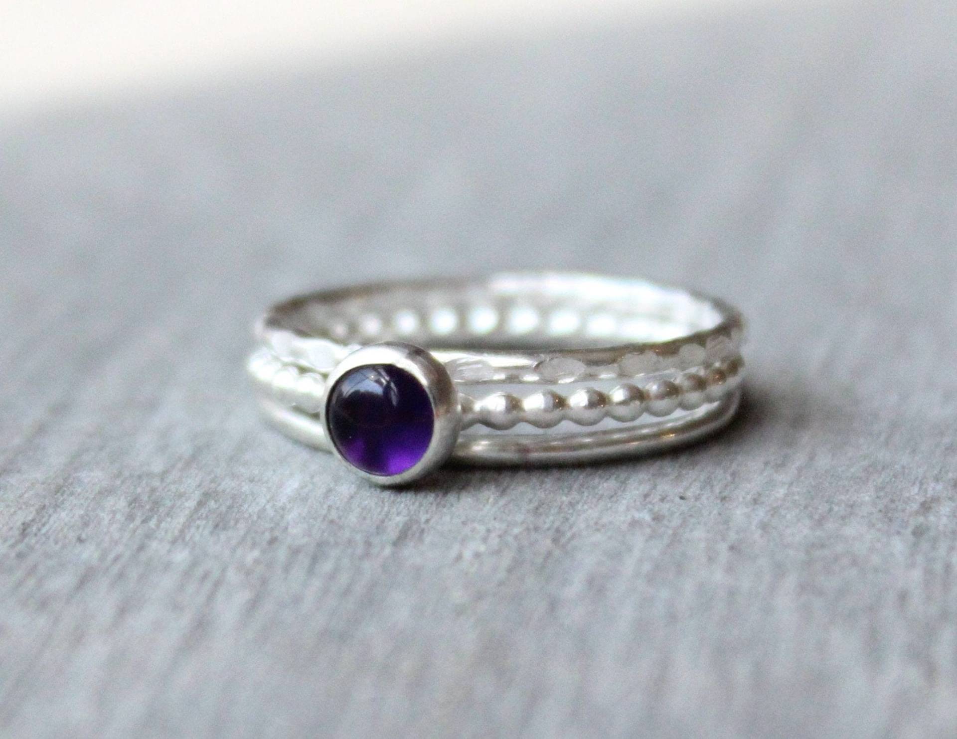 Amethyst Ring Set Stapelringe Aus 925Er Silber, Februar Geburtsstein von LyndyLouDesigns