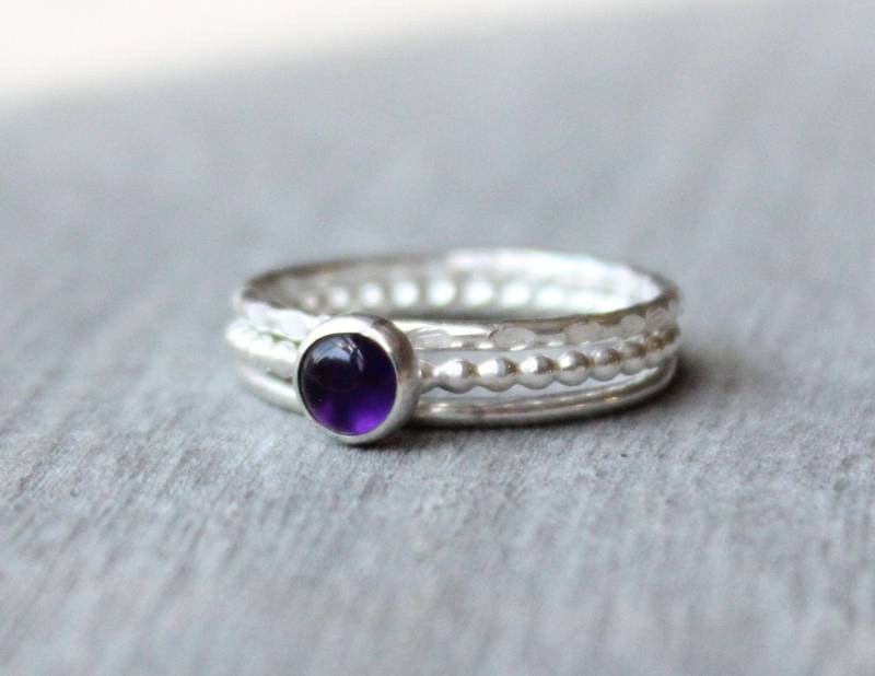 Amethyst Ring Set Stapelringe Aus 925Er Silber, Februar Geburtsstein von LyndyLouDesigns