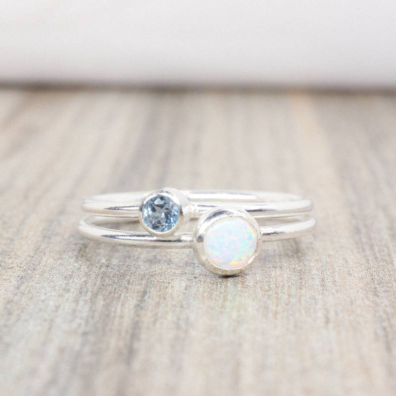 Stapelringe Aus Sterlingsilber Lab-Opal - Und Blauer-Zirkon-Geburtsstein von LyndyLouDesigns