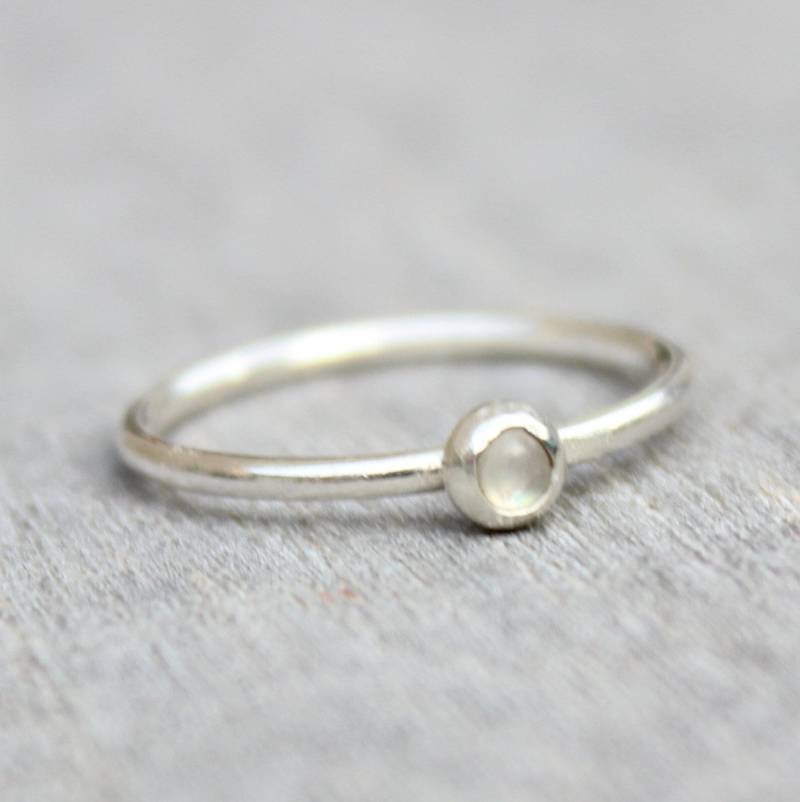 Vergoldeter Mondstein Ring Juni Geburtsstein Ring von LyndyLouDesigns