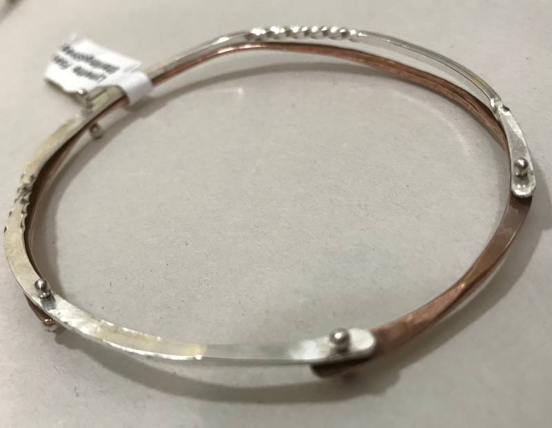 Armreif Schichten Silber Kupfer Genietet Armreif Schichten Silber Kupfer Genietet von LynetteFast