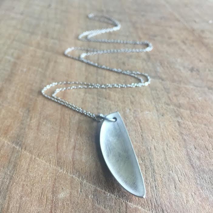 Vintage Silber Platte Löffel Scheibe Halskette Vintage Silber Platte Löffel Scheibe Halskette von LynneAndLucille