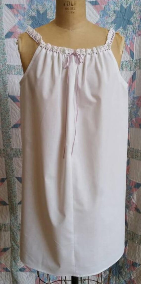 Gebänderte Chemise - Ballkleid von Lynnesewingcorner