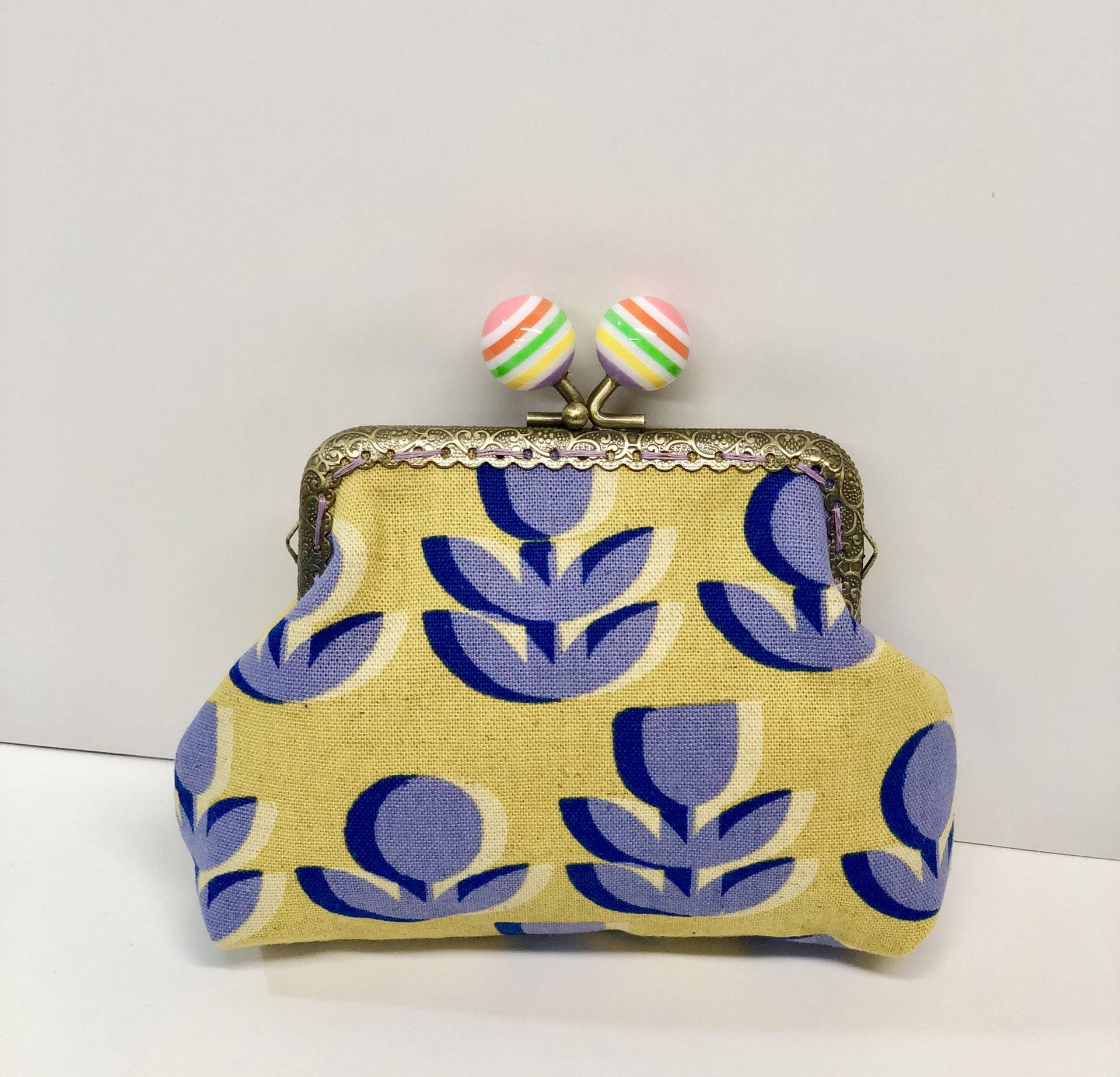 Rainbow Ball Geldbörse Lila Rainbow Ball Geldbörse Lila von Lynniebbags