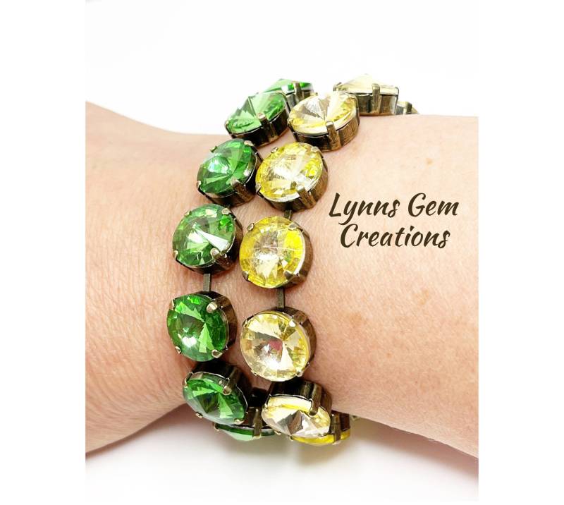 Peridot Kristall Armband, Tennis Brautjungfer Geschenk, Gelb Statement Antikes Messing, Mariana Stil, Armbänder Für Frauen von LynnsGemCreations