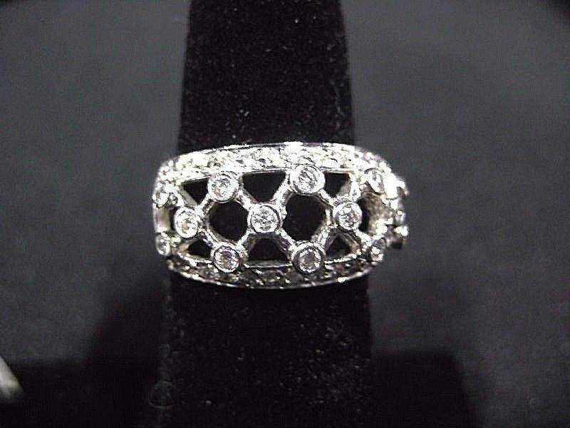 Estate Diamant-Ring in 14 K Weißgold Gitter Arbeit Design Estate Diamant-Ring in 14 K Weißgold Gitter Arbeit Design von LynsEstateJewelry