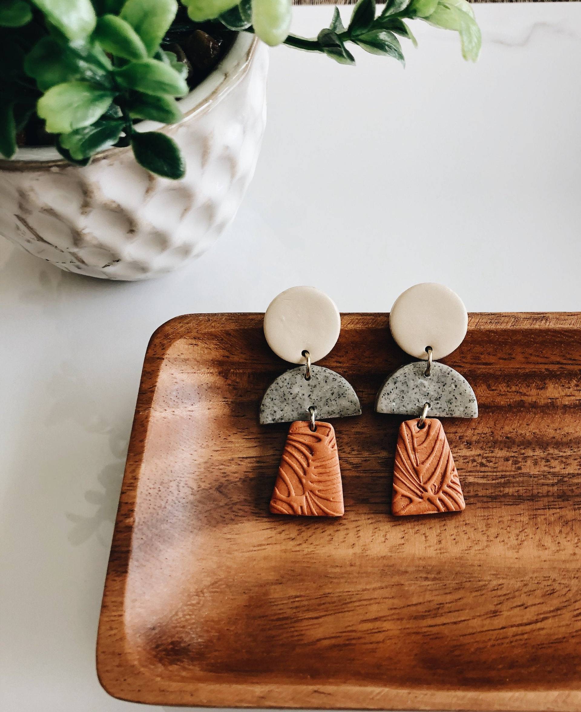 Terrakotta, Granit Und Ecru Polymer Clay Ohrringe/Lyrah Co von Lyrahandco