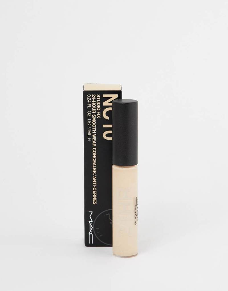 MAC - Studio Fix - 24 Stunden Flüssig-Abdeckcreme-Schwarz von MAC