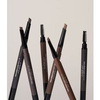 MACQUEEN - My Strong Auto Eyebrow Hard Powder - Augenbrauenstift von MACQUEEN