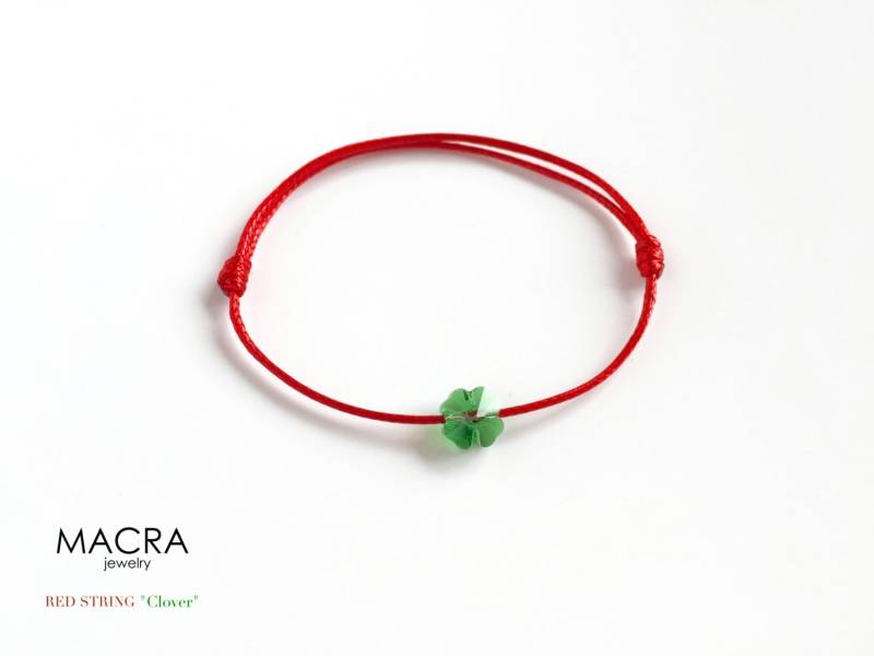 Red String Armband Mit Swarovski-Kristall Klee. Kabbala Armband. Rotes Band. Glücksbringer. Unisex-Mann, Frauen, Baby von MACRAJewelry