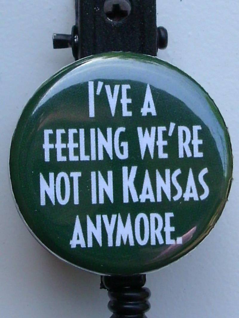 Zitat "Nicht in Kansas Mehr" Dunkle Grüne Abzeichen Reel von MADCreationsShop