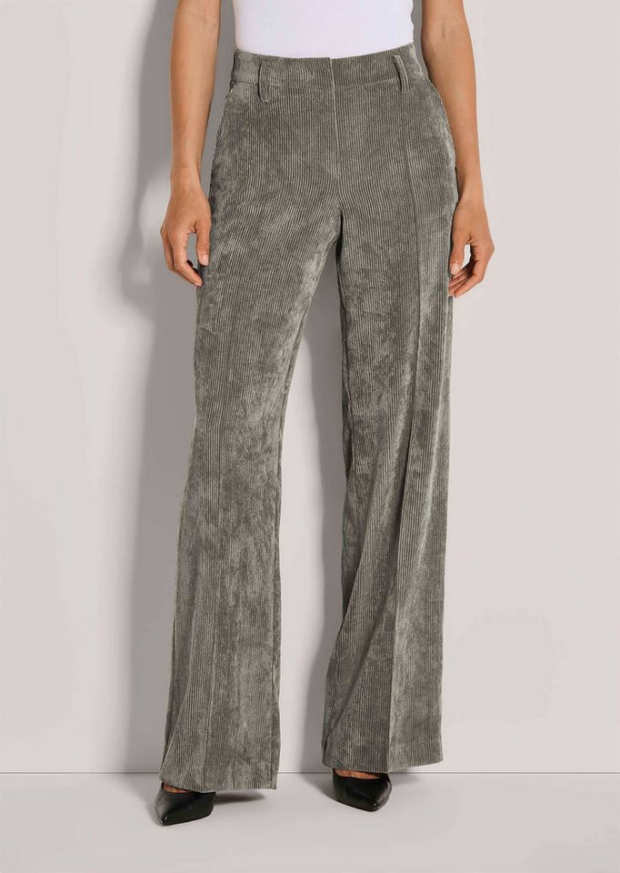 MADELEINE Cordhose Weite Cordhose mit Bügelfalten Modische Cordhose mit Stretch und Gürtelschlaufen von MADELEINE