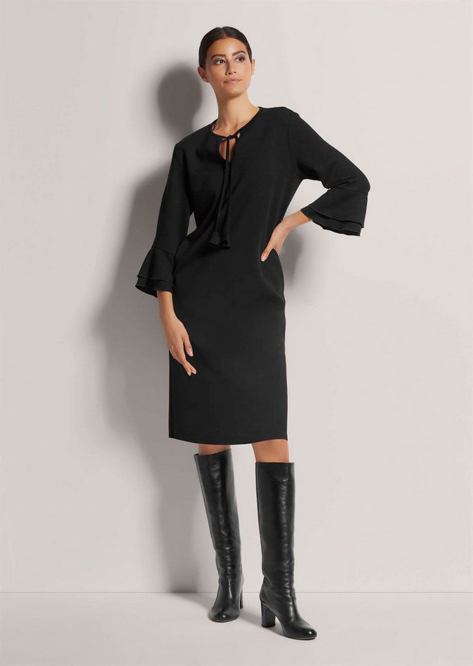 MADELEINE Etuikleid Etui-Kleid mit Trompetenärmeln von MADELEINE