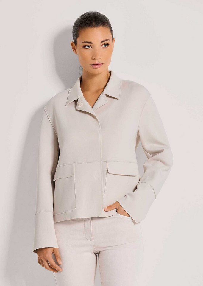 MADELEINE Kurzblazer Moderner Damenblazer mit Hemdkragen Moderne Boxyform mit Druckknopfleiste von MADELEINE