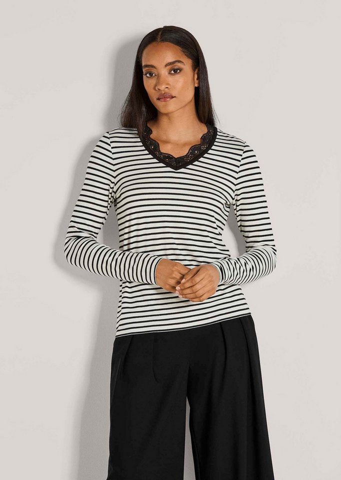 MADELEINE Langarmshirt Glamouröses Streifenshirt mit V-Ausschnitt V-Ausschnitt mit Spitze eingerahmt, edle Glanzakzente, lange Ärmel von MADELEINE