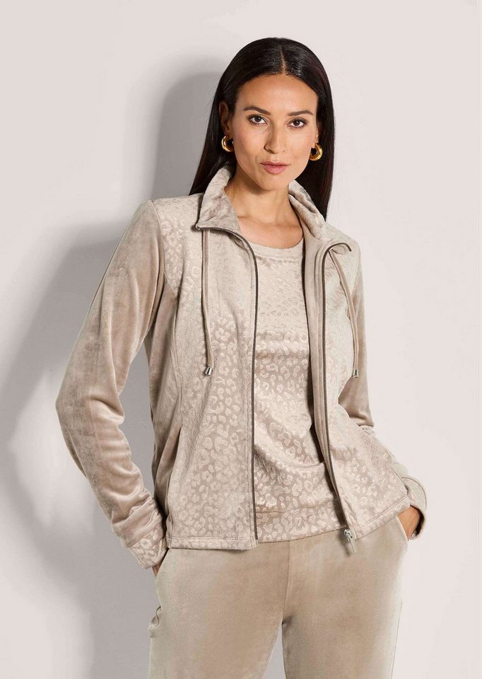 MADELEINE Outdoorjacke Flauschige Nickijacke mit Reißverschluss Sportive Jacke mit Stehkragen und Taschen von MADELEINE