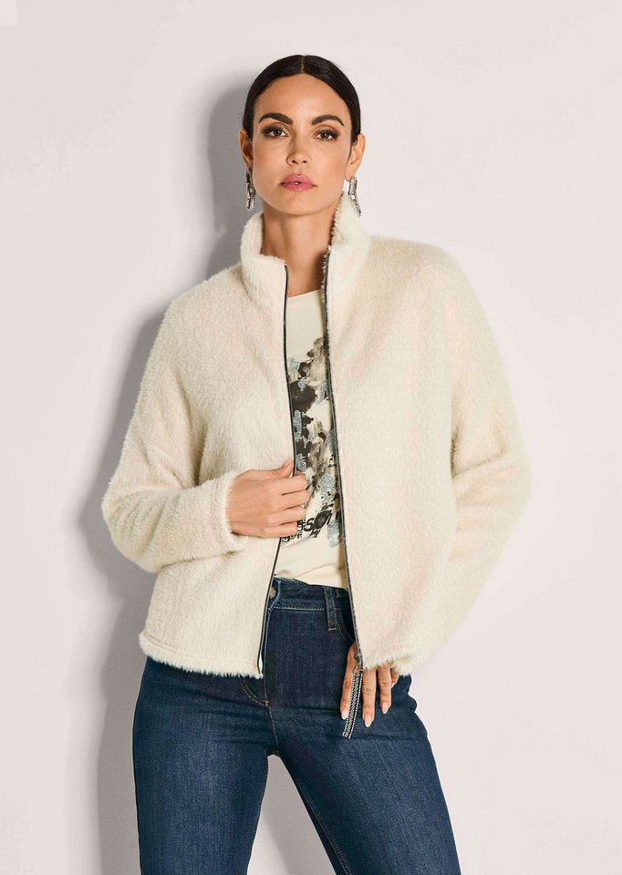 MADELEINE Outdoorjacke Trendige Kurzjacke mit Stehkragen Kuscheliger Webpelz mit sportivem Reißverschluss und langen Ärmeln von MADELEINE