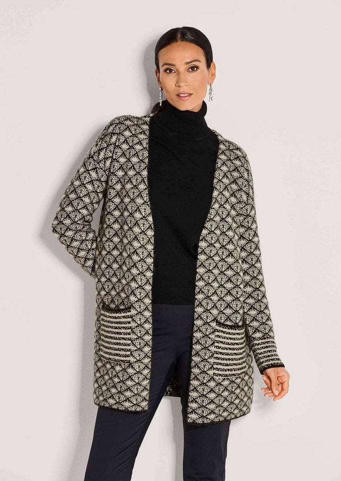 MADELEINE Strickjacke Herbstcardigan mit grafischem Muster Kragenlose Longjacke mit aufgesetzten Taschen und Langarm von MADELEINE