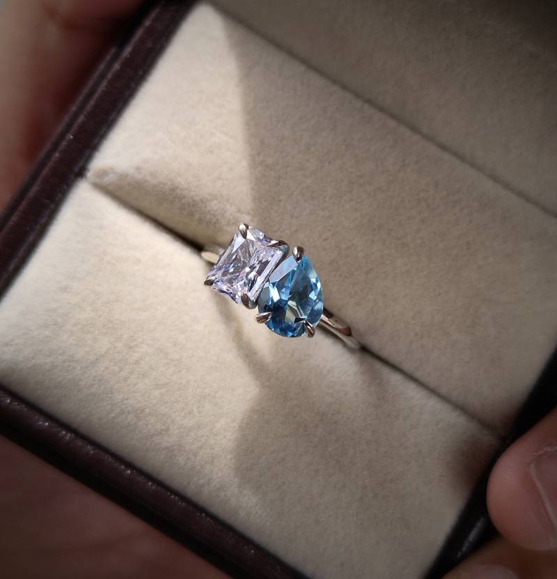 Aquamarin Und Moissanit Steinring/Verlobungsring Tropfen Toi Et Moi Ring Geschenk Für Sie Aquamarin Und Moissanit Steinring/Verlobungsring Tropfen Toi Et Moi Ring Geschenk Für Sie von MAGEMSANDJEWELS