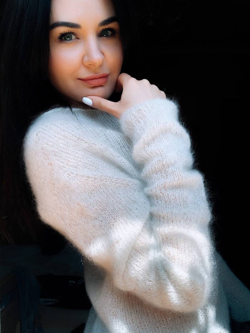 Handgestrickter Mohair Seide Pullover Leichter Strickpullover Schiere Frauen von MAGNOLIAKNITWEAR