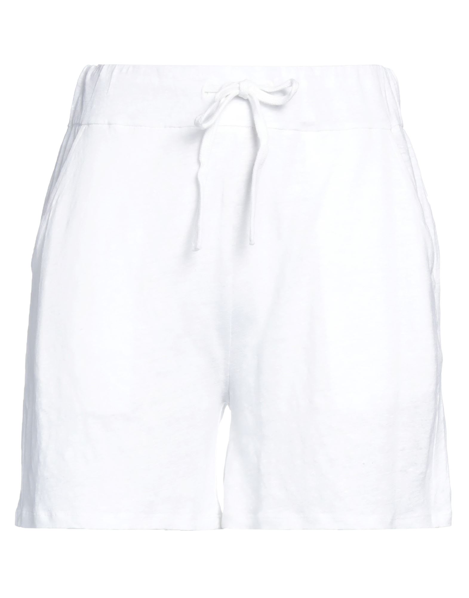 MAJESTIC FILATURES Shorts & Bermudashorts Damen Weiß von MAJESTIC FILATURES