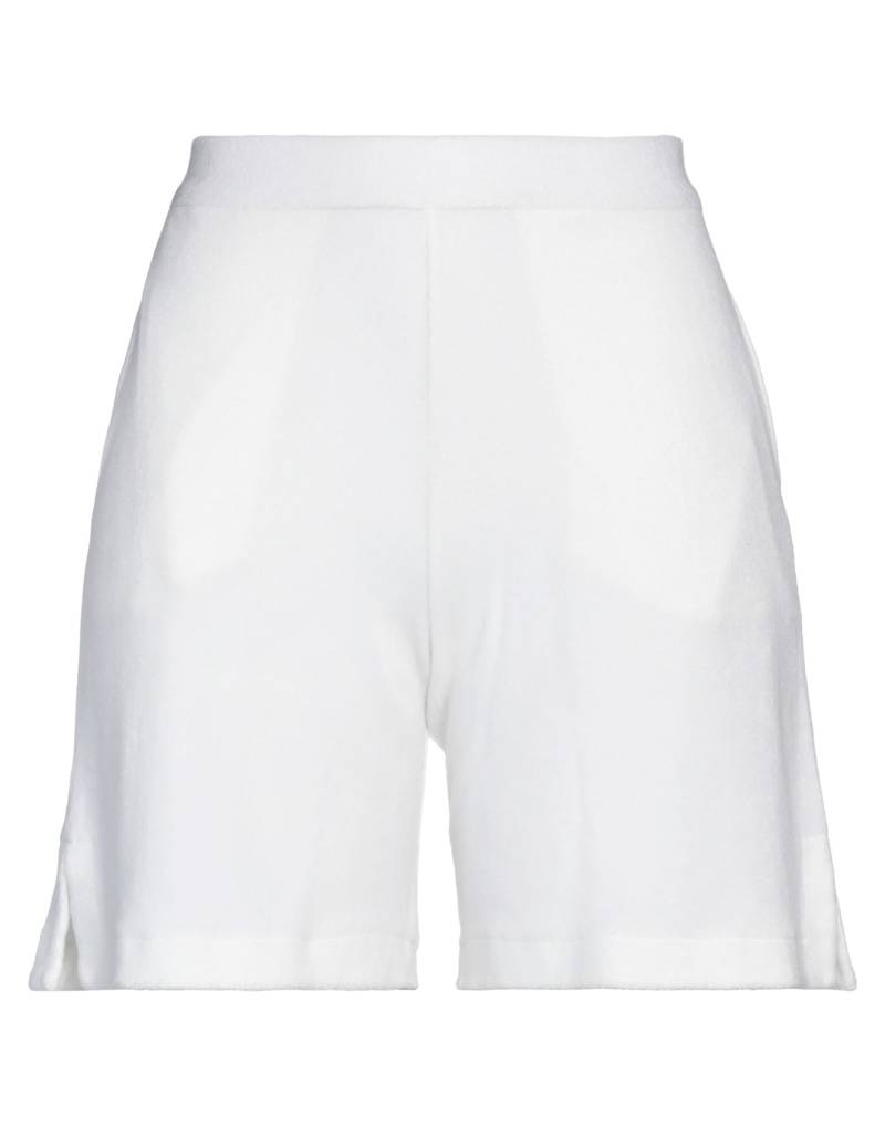 MAJESTIC FILATURES Shorts & Bermudashorts Damen Weiß von MAJESTIC FILATURES