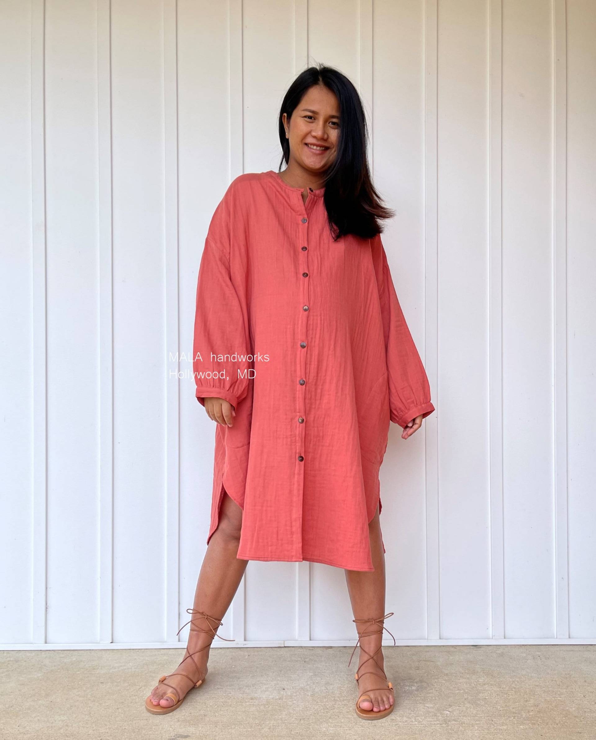 Ps-21 Midi Salmon Pink Double Gauze Shirtkleid 41 ", Einheitsgröße, Unisex, Shirtkleid, Home Wear, Street Lounge Wear von MALAHANDWORKS