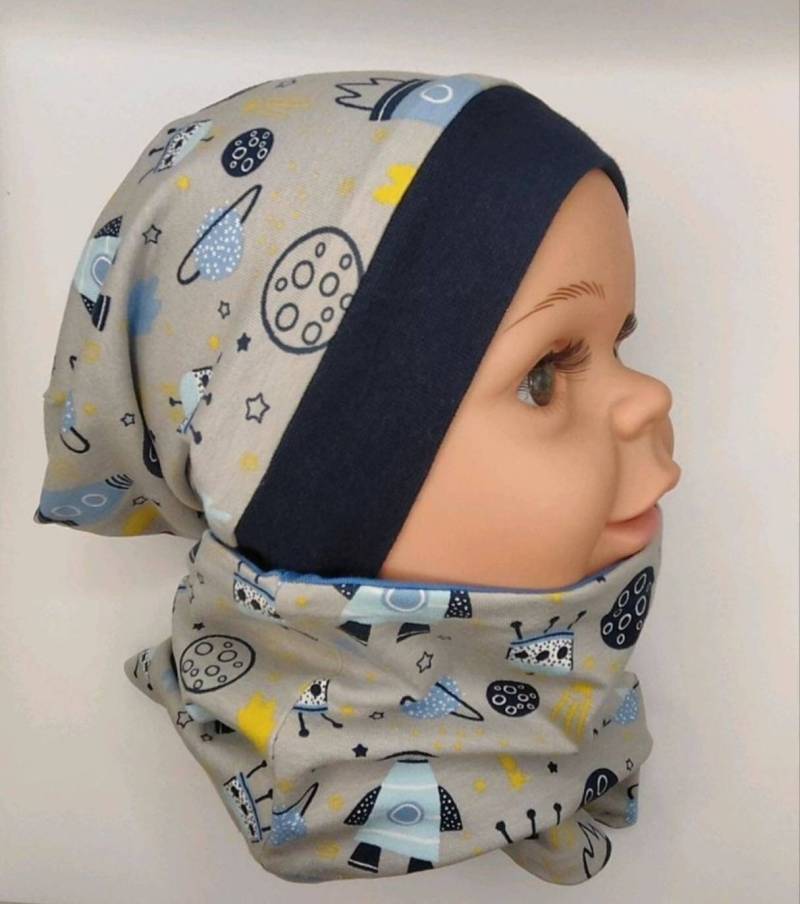 Set Bestehend Aus Einer Mütze Und Einem Schal Für Jungs von MANOWE