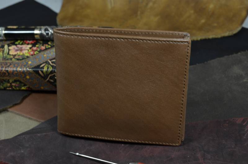 Brieftasche Herren Bifold Kartenhalter Braun Havanna Premium Handgemacht Mit Echtem Kalbsleder Modell Firenze Nr. 17 Von Atelier Mansarea - Spanien von MANSAREA