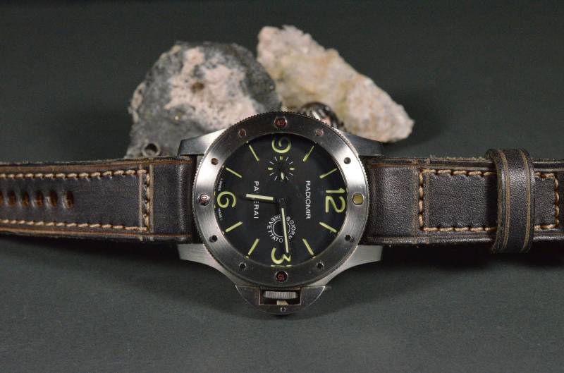 Handmade Schwarz Uhrenarmband Armband 26 24 22 Mm Gadir 2 Echt Vintage Leder Passend Panerai Omega Breitling Usw von MANSAREA