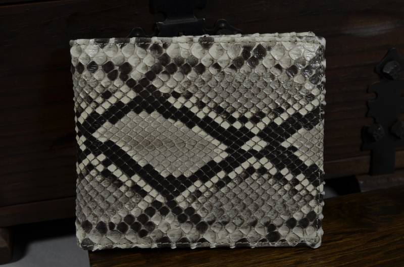 Ma Leder Echt Python Schlange Grau Glanzend Rückseite Roma Nr. 23 Brieftasche, Bifold Männer Handgefertigt Spanien Modell Shiny Back von MANSAREA
