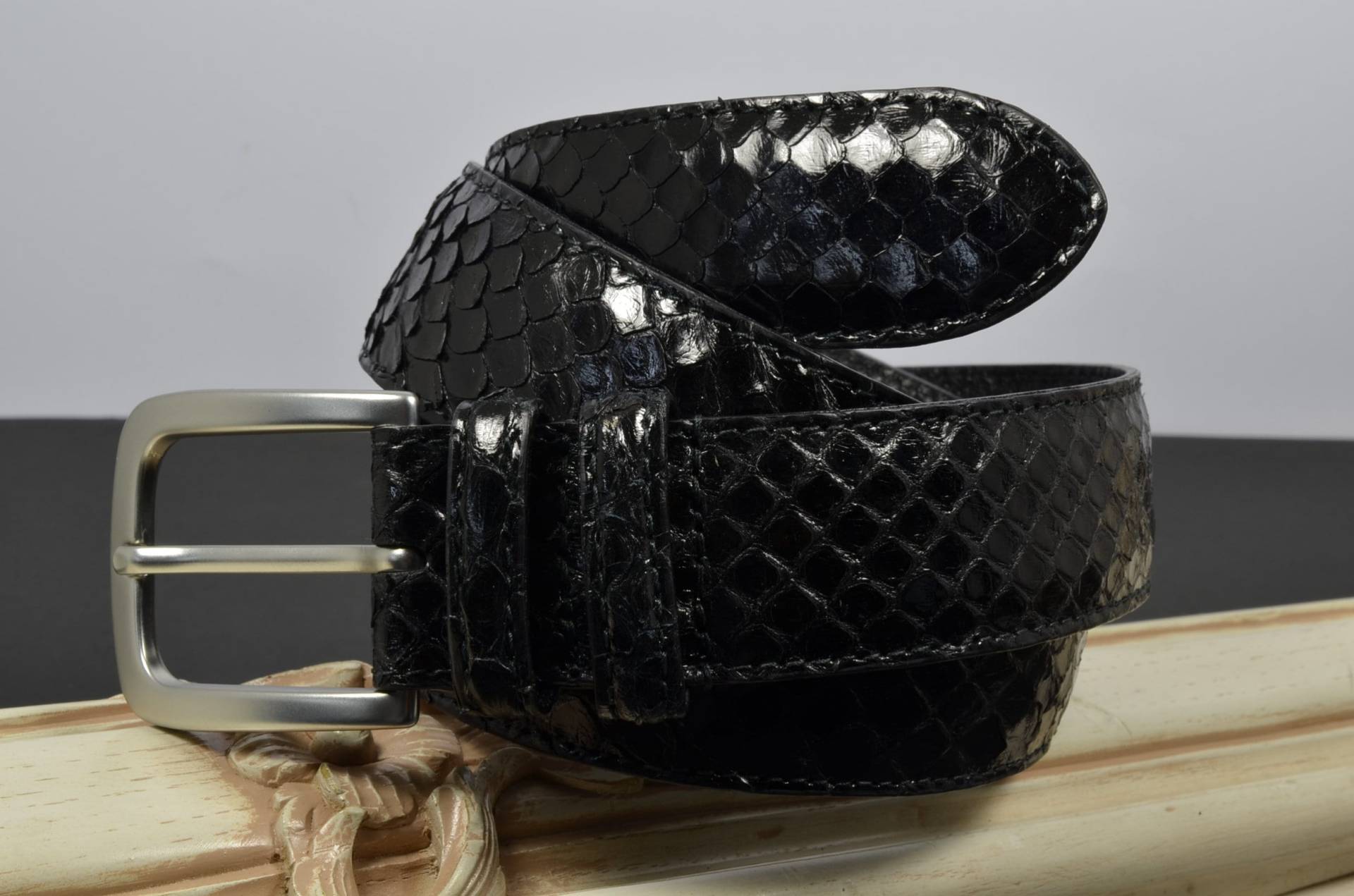 Ma Leder Echtleder Python Gürtel Schwarz Glänzend Männer Frau 35 Mm Handgemachtes Kleid Geschenk Für Ihn Ihre Valentinstag Mode von MANSAREA