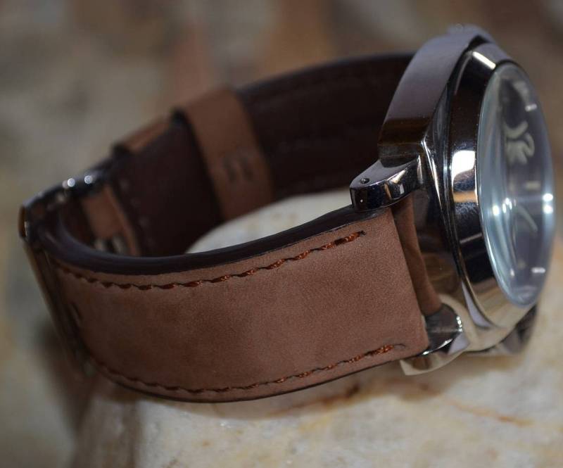 Ma Uhrenarmband 24 Mm Genuine Calf Nubuk Dark Beige Passend Für Panerai Harley Breitling Omega Etc Handmade Spain von MANSAREA