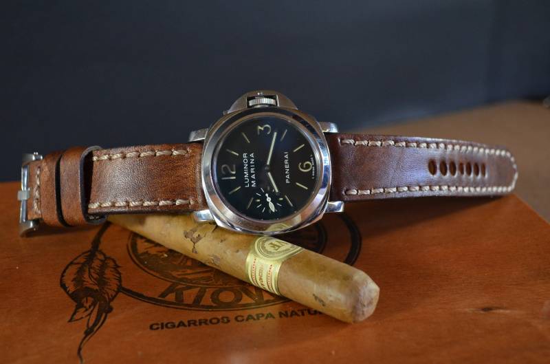 Vintage Uhrenarmband Kalbsleder 26 24 22 Mm, Band Handmade Oil Brown Iii von MANSAREA