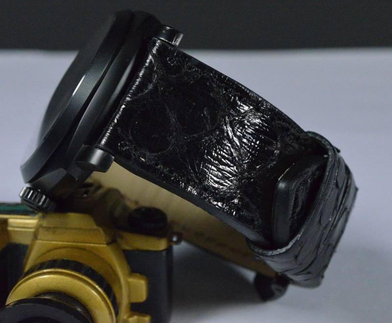 Ma Uhrenarmband 26 24 22mm Schwarz Glänzend Echt Python Schlangenhaut Handmade Band Big Scale Für Panerai Breitling Apple Armband von MANSAREA