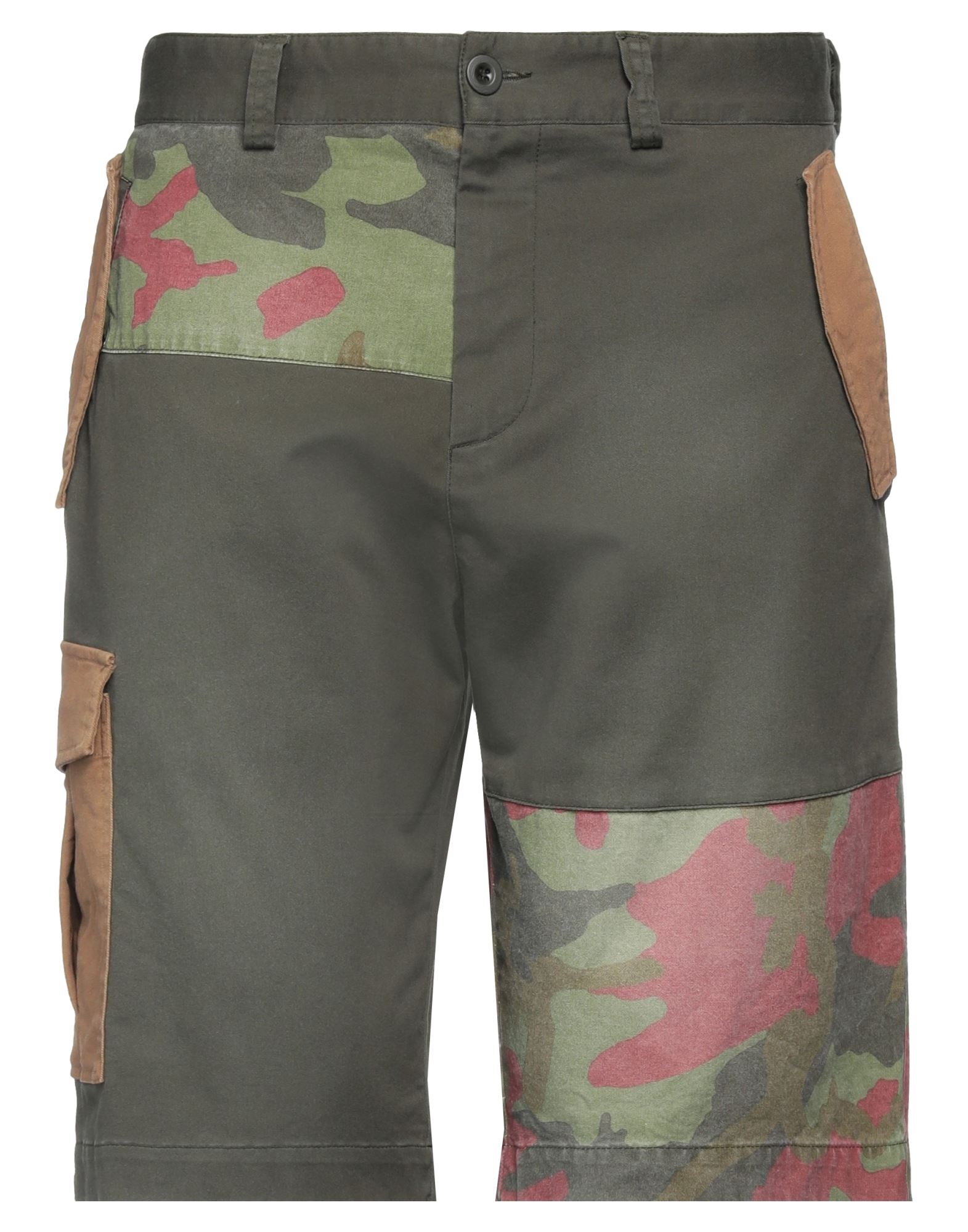 MANUEL RITZ Shorts & Bermudashorts Herren Militärgrün von MANUEL RITZ