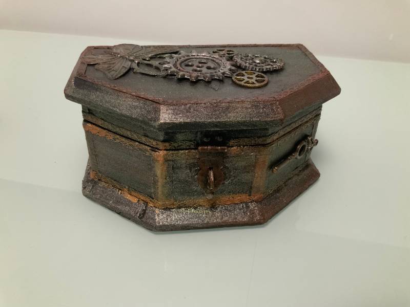 steampunk Kästchen Schmuckkiste Schmuckbox Schatztruhe steampunk Kästchen Schmuckkiste Schmuckbox Schatztruhe von MANUfakturBERLIN