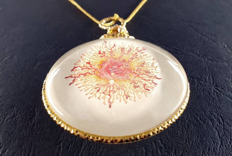 Gemälde Glasanhänger Rot-Weiß von MARACHOWSKAART