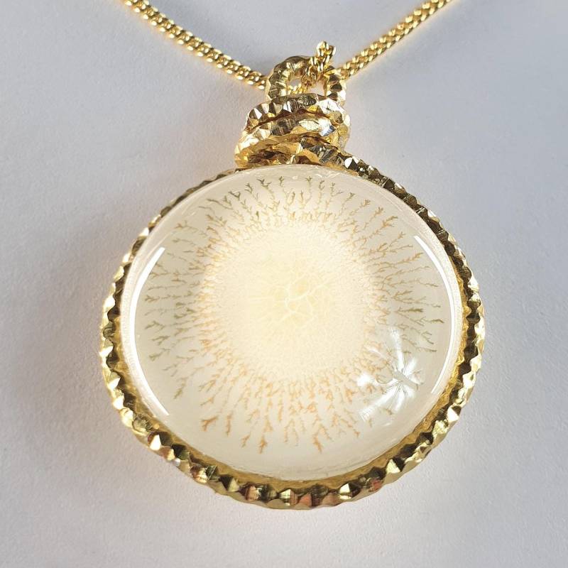 Anhänger Gold Glasmalerei Leuchtet Im Dunkeln von MARACHOWSKAART