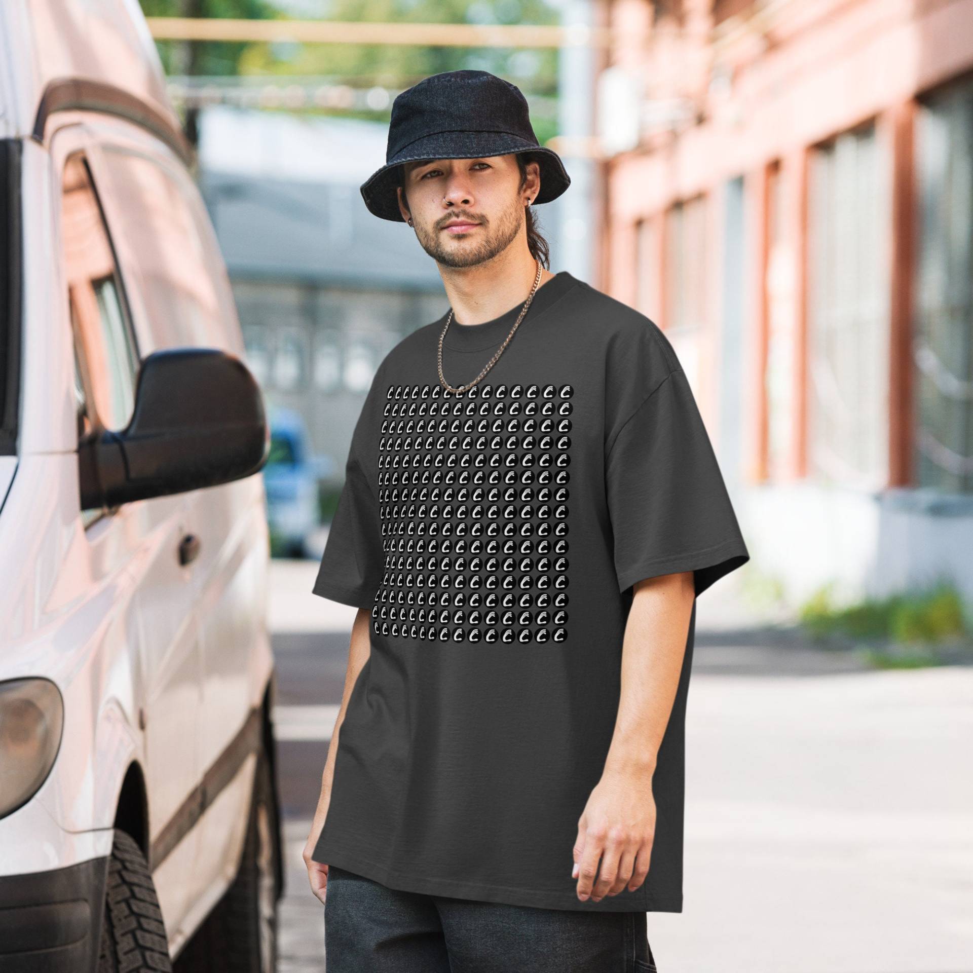 Oversized T-Shirt Hände Oversized T-Shirt Hände von MARACHOWSKAART