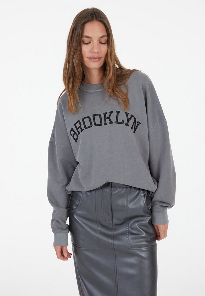 MARC AUREL Sweatshirt mit Brooklyn Applikation von MARC AUREL