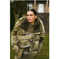 Puffer-Jacke aus schimmernder Optik von MARC AUREL