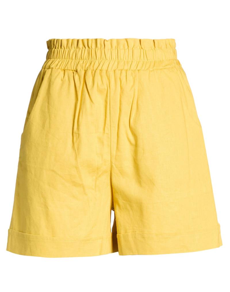 MARIUCCIA Shorts & Bermudashorts Damen Gelb von MARIUCCIA