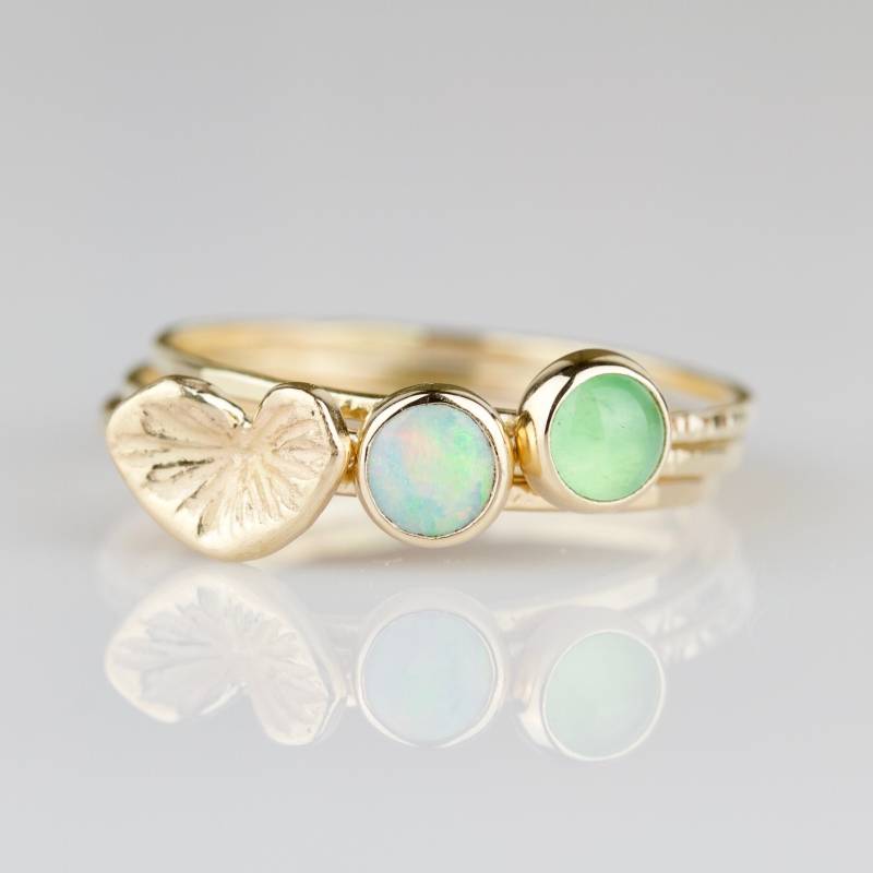 Solid Gold Natürliche Aaa Opal Und Chrysopras Ringe | Herzförmiges Begonia Blatt Hand Geschnitzte Ring Set Von Der Natur Inspirierte von MARYJOHN